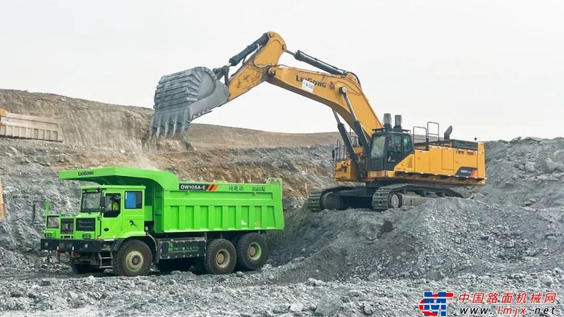 旋挖钻机价格解析：揭秘影响成本的关键因素