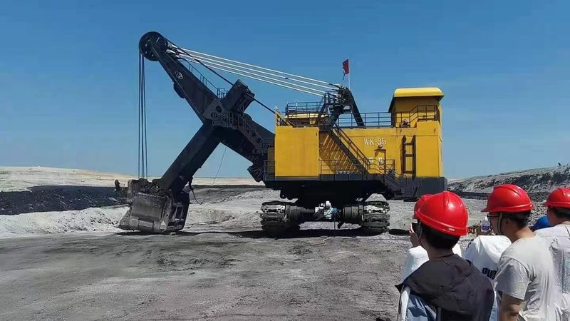 装载机铲斗容量：规格分类与选型要点